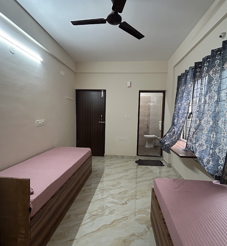 pg in bangalore, paying guest in bangalore, pgs in bangalore, pg near bangalore, luxury pg in bangalore, luxury pgs in bangalore, best pg in bangalore, executive pg in bangalore, posh pg in bangalore, mens pg in bangalore